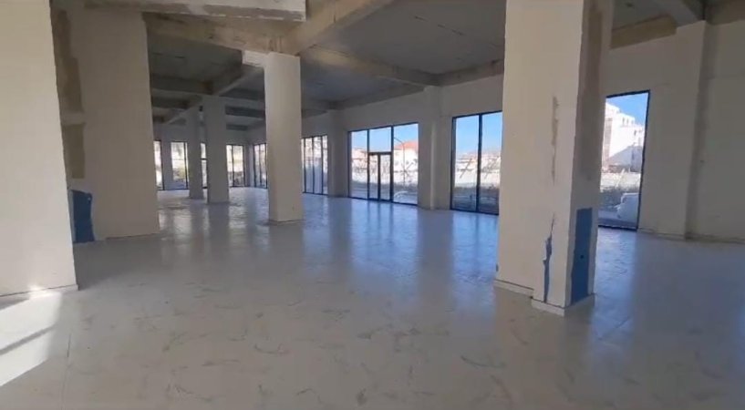 Tirane, jepet me qera ambjent biznesi Kati 0, 501 m²  (Astir)