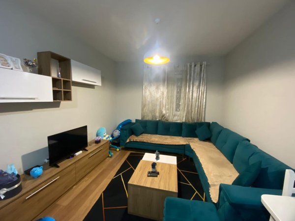 Jepet me qira Super apartament 1+1+BLK te Vila L2, Astir, 35'000 leke