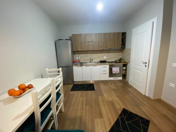 Jepet me qira Super apartament 1+1+BLK te Vila L2, Astir, 35'000 leke