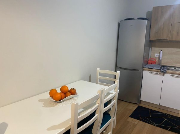 Jepet me qira Super apartament 1+1+BLK te Vila L2, Astir, 35'000 leke