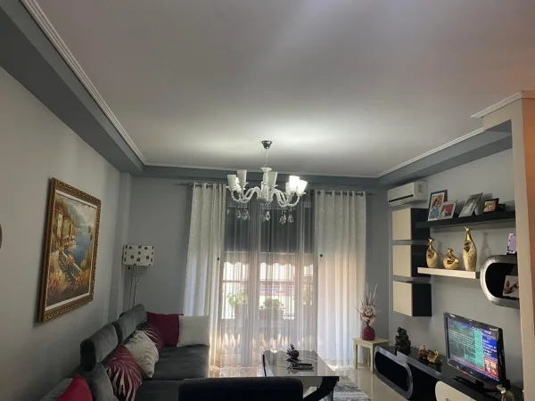 Shitet, Apartament 2+1 Rruga Tefta Tashko
