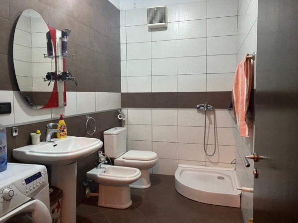 Shitet, Apartament 2+1 Rruga Tefta Tashko