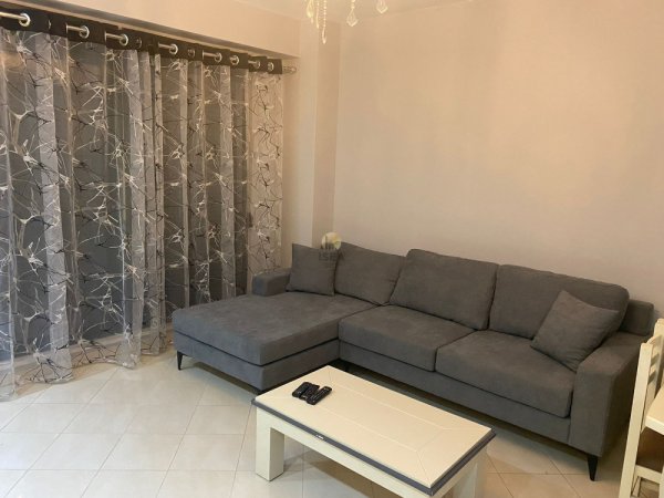 Apartament 1+1, Rruga e Kavajës – Delijorgji (Ap4011594) 550 Euro