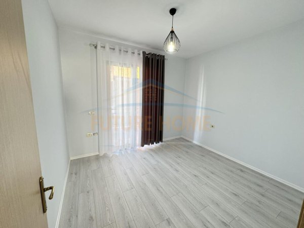 Shitet, Apartament 2+1, Unaza e Re. UNA37518