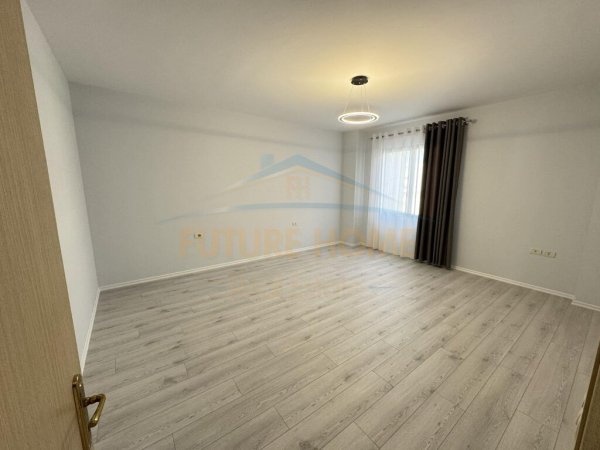 Shitet, Apartament 2+1, Unaza e Re. UNA37518