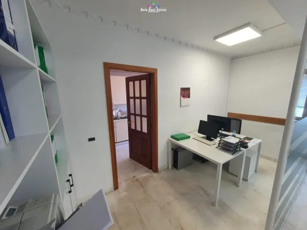 Zyre Me Qera Ne Qender (ID BZ2254) Tirane.