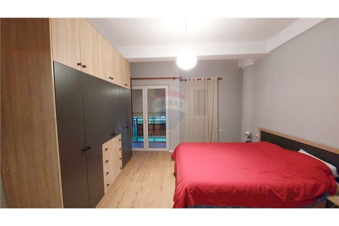 Jepet me qira apartament 1+1 ne Myslym Shyri 550 Euro/ Muaji