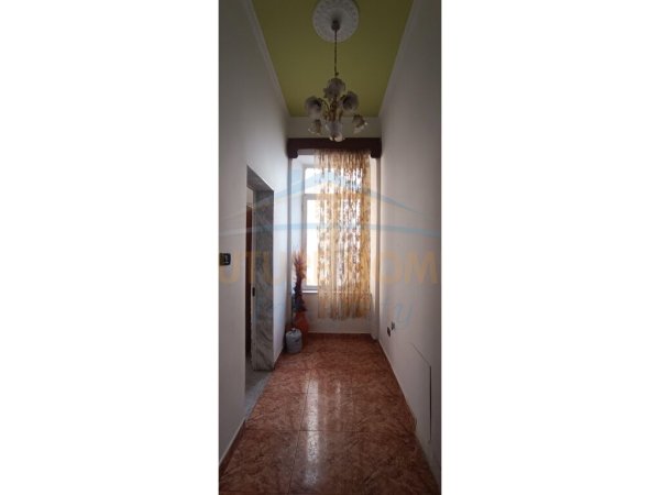 Qera, Apartament 2+1, Ish Tregu Elektrik, Tiranë. 450 EURO