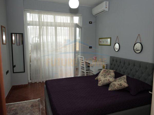 Shitet, Apartament 2+1,Rruga Fortuzi, Tiranë. 200000 EURO