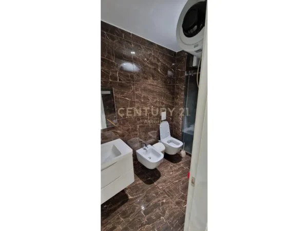 Apartament 2+1+2 per qira prane Ish Ekspozites!