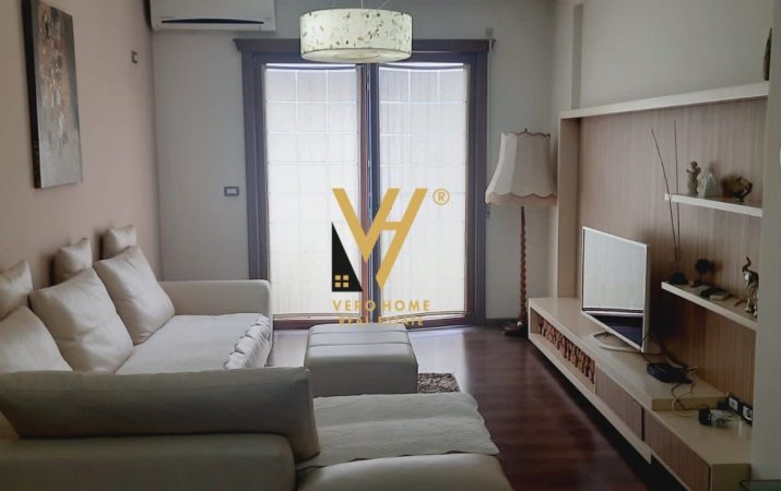 Tirane, shitet apartament 2+1 Kati 8, 88 m² 160.000 Euro (FABRIKA E MIELLIT)