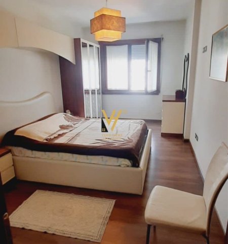 Tirane, shitet apartament 2+1 Kati 8, 88 m² 160.000 Euro (FABRIKA E MIELLIT)