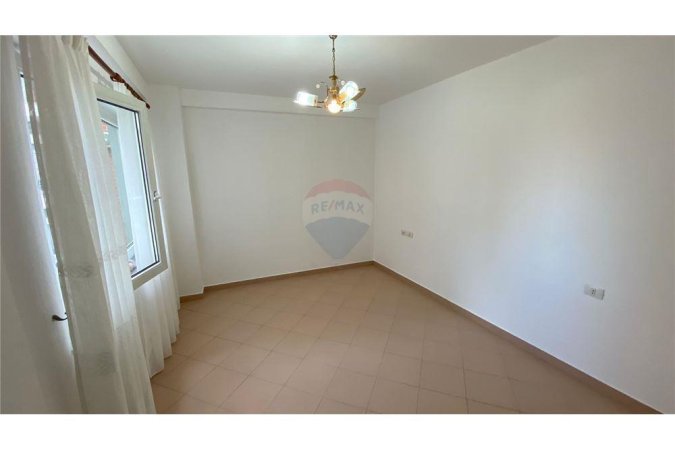 Apartament 1+1 per qira tek Rruga e Dibres