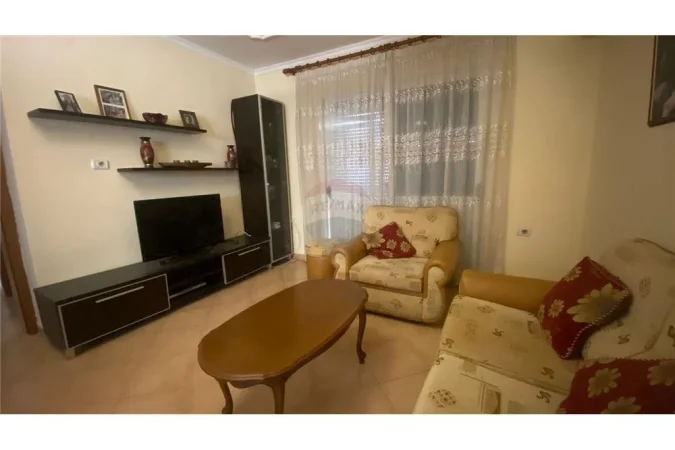 Apartament 2+1 per qira tek Rruga Kavajes