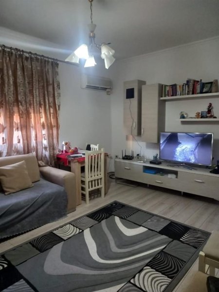 Shesim apartament 1+1 tek 21 Dhjetori 99.000 euro