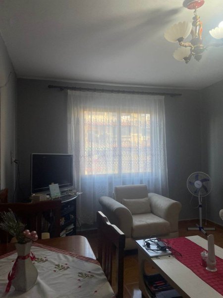 Jepet Me Qera Apartament 1+1 Tek Oxhaku (ID B211208) Tirane