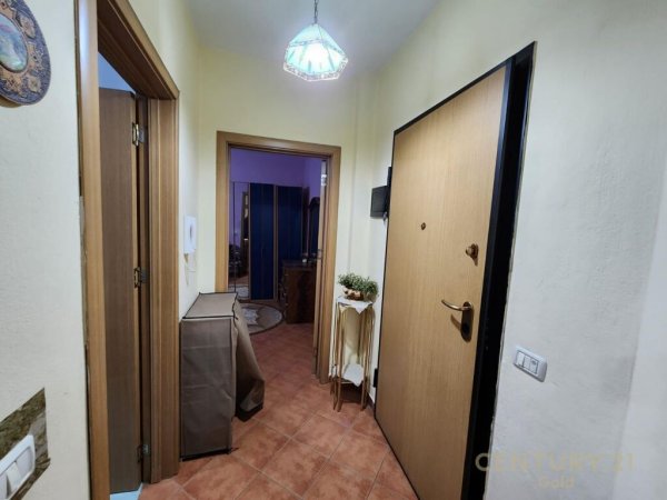 Apartment 1+1 ne Astir afer Viles L 78000 €