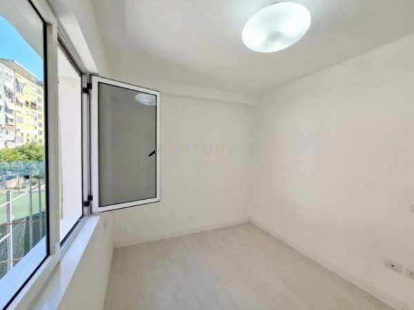 Tirane, jepet me qera apartament 1+1+BLK Kati 3, 50 m² 350 Euro (Sheshi Willson)