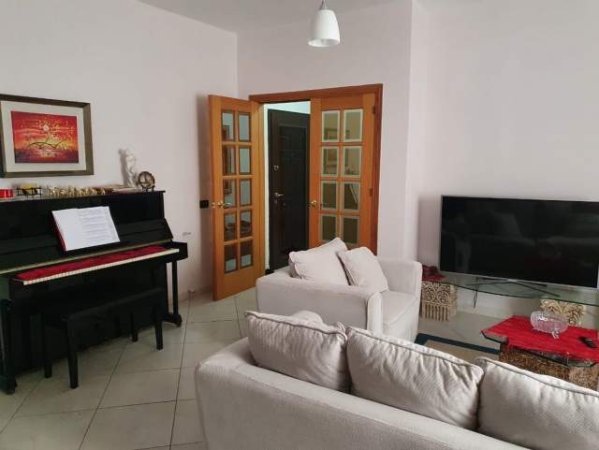 Tirane, ofert apartament 2+1+BLK Kati 3, 100 m² 450 Euro (Bill Klinton)