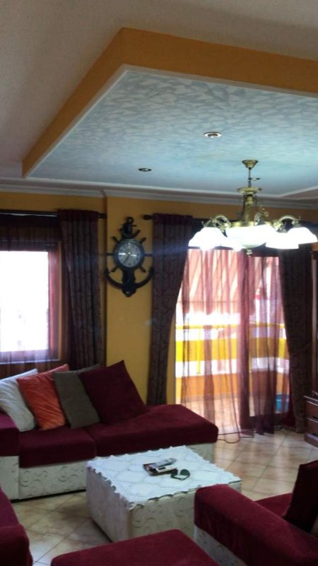 Tirane, jepet me qera apartament 2+1 Kati 3, 400 m² 400 Euro (Bulevardi i ri)