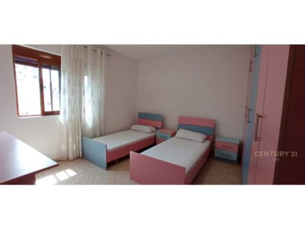 Tirane, jepet me qera apartament 2+1 Kati 2, 86 m² 450 Euro (Dritan Hoxha)