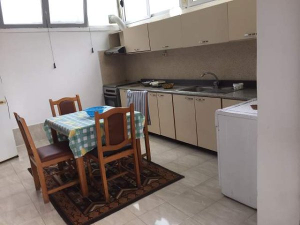 Tirane, jepet me qera apartament 2+1 Kati 1, 80 m² 25.000 Leke (ali demi)