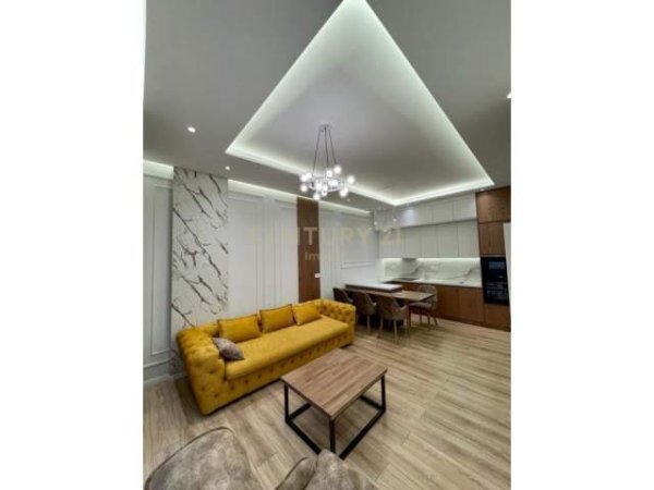 Jap me qera apartament luksoz 2+1+2+post parkimi, te SQUARE 21, 99 m², 1.000 Euro (21 Dhjetori)