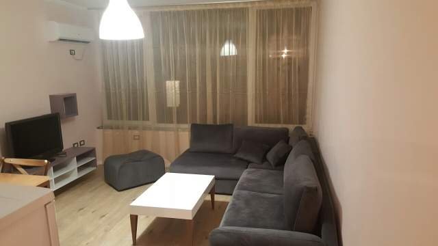 Tirane, jepet me qera apartament 1+1 Kati 2, 55 m² 32,000 lek (Rruga 5 maji)