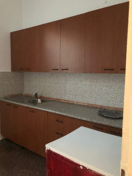 Tirane, jepet me qera apartament 2+1 Kati 2, 60 m² 400 Euro (Vasil Shanto)