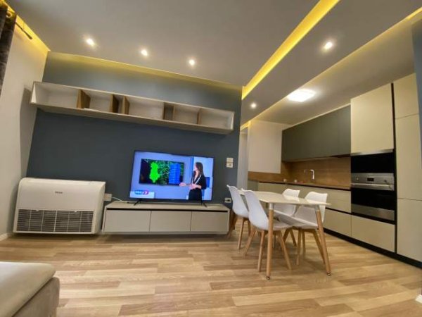 Tirane, jepet me qera apartament 2+1+A+BLK Kati 8, 90 m² 600 € (Fiori Di Bosco)