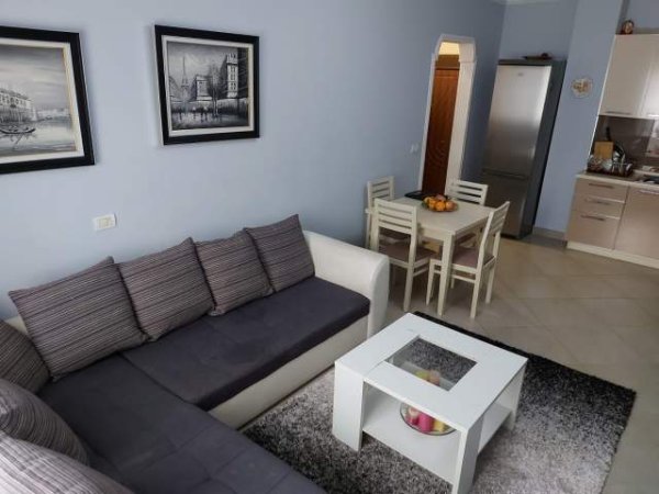 Tirane, jepet me qera apartament 2+1+BLK Kati 4, 78 m² 300 Euro (Dritan Hoxha)
