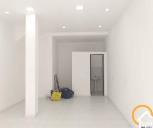 Shkoder, jepet me qera ambjent biznesi Kati 0, 40 m² 25.000 Leke (Zdrale, SHKODER)