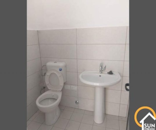 Shkoder, jepet me qera ambjent biznesi Kati 0, 40 m² 25.000 Leke (Zdrale, SHKODER)