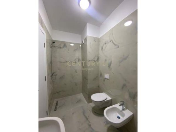 Tirane, jepet me qera apartament 1+1 Kati 3, 75 m² 370 Euro (Rruga e Dibres)