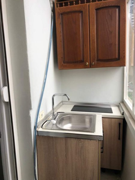 Tirane, jepet me qera garsonier 1+1 Kati 5, 40 m² 350 Euro (durresit)