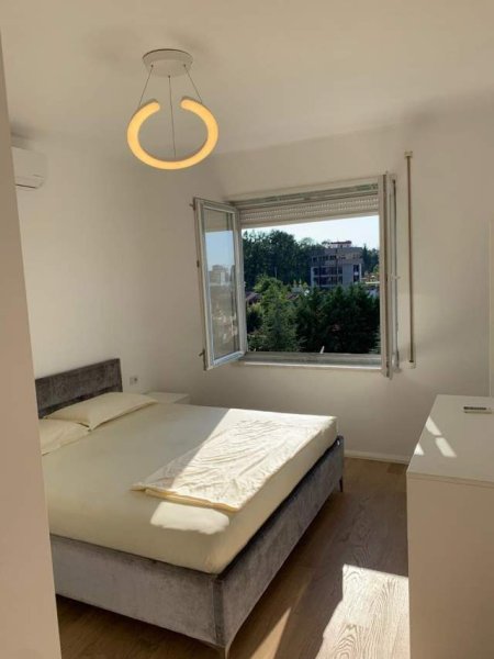 Tirane, jepet me qera apartament 1+1+BLK Kati 4, 70 m² 400 Euro (Rruga Elbasanit)