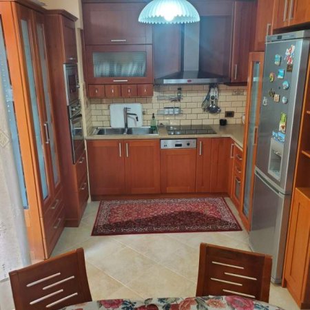 Tirane, jap me qera apartament 3+1+A+BLK Kati 6, 140 m² 700 Euro