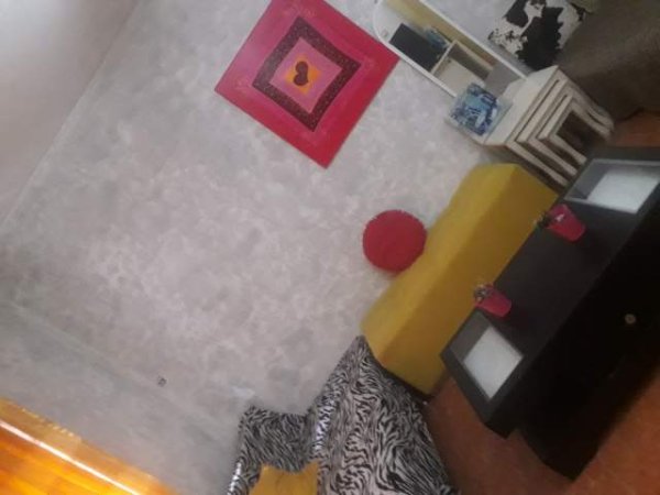 Tirane, jepet me qera gazoniere Kati 1, 35 m² 240 Euro (Irfan Tomini)