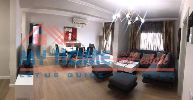 Tirane, jap me qera apartament 3+1+BLK Kati 6, 125 m² 900 Euro (Rruga Sulejman Pasha)