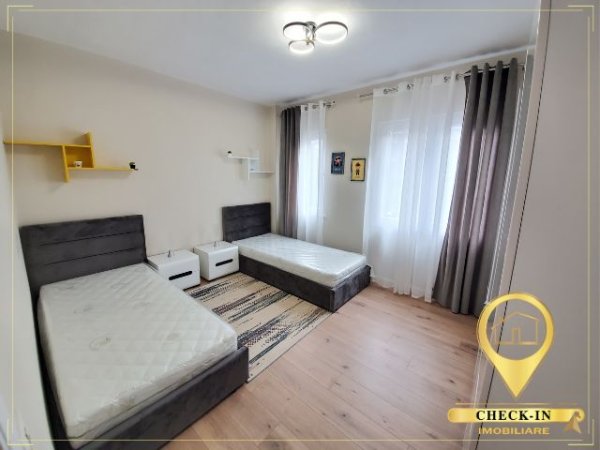 Shitet apartament 2+1+2 i mobiluar tek Komuna e Parisit