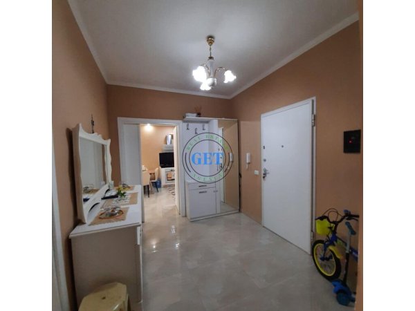 Shitet Apartament 2+1,Qender, Durres