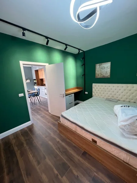 Jepet me qera shtepi private + post parkimi Fiori Di Bosko 500€