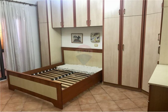 Jepet apartament 3+1 ne shitje