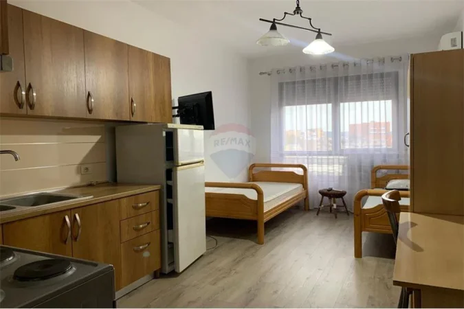 Jepet garsoniere me qera te Rruga e Dibres, 300€