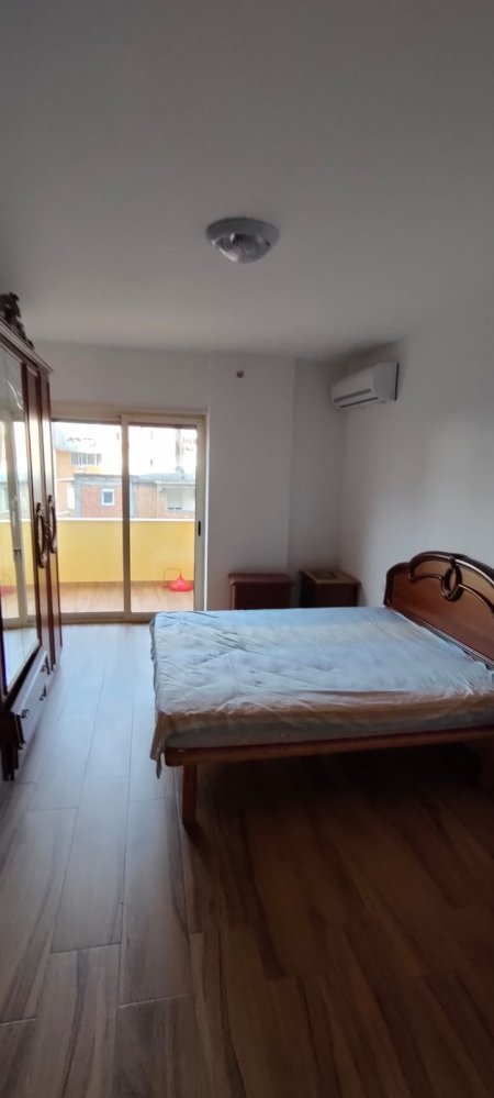 Apartament per qera 2+1 rruga Sami Farsheri prane Nobis Wellnes Center !!!