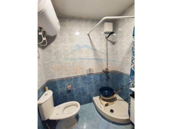 Shitet Apartament 2+1, Rruga e Barrikadave,Tiranë.