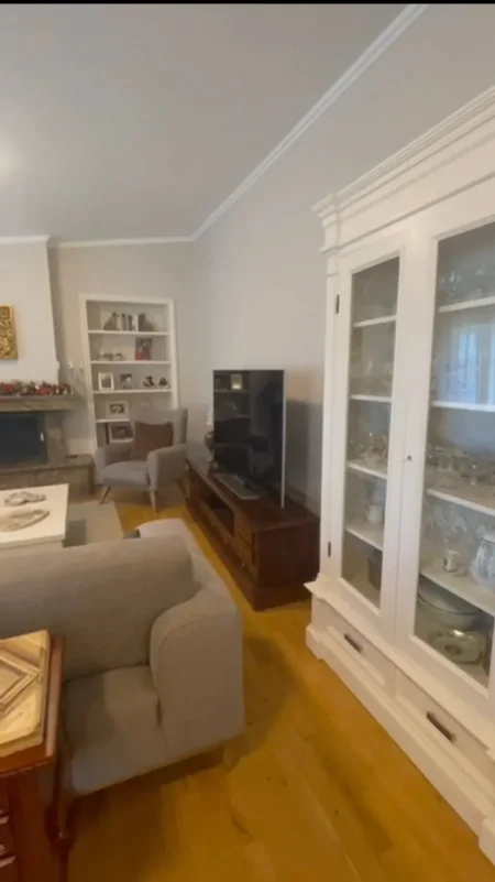 📢Shitet Penthouse te Rezidenca Kolombo, Liqeni i Thate🔑