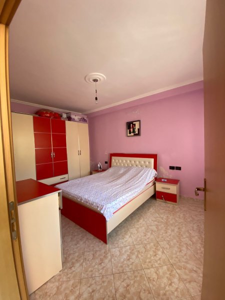 Apartament 2+1 me Qera ne Fresk, prane Thesarit