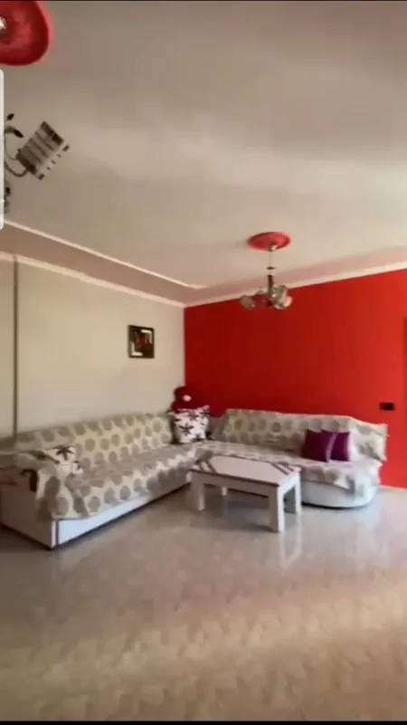 Apartament 2+1 me Qera ne Fresk, prane Thesarit
