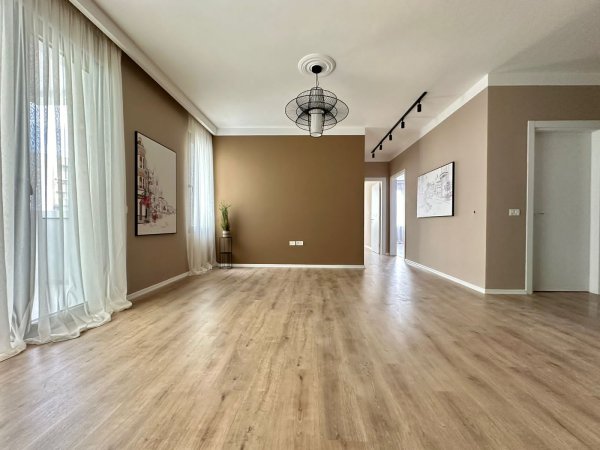 Tirane , Apartament #perShitje 2+1 (21 Dhjetori)